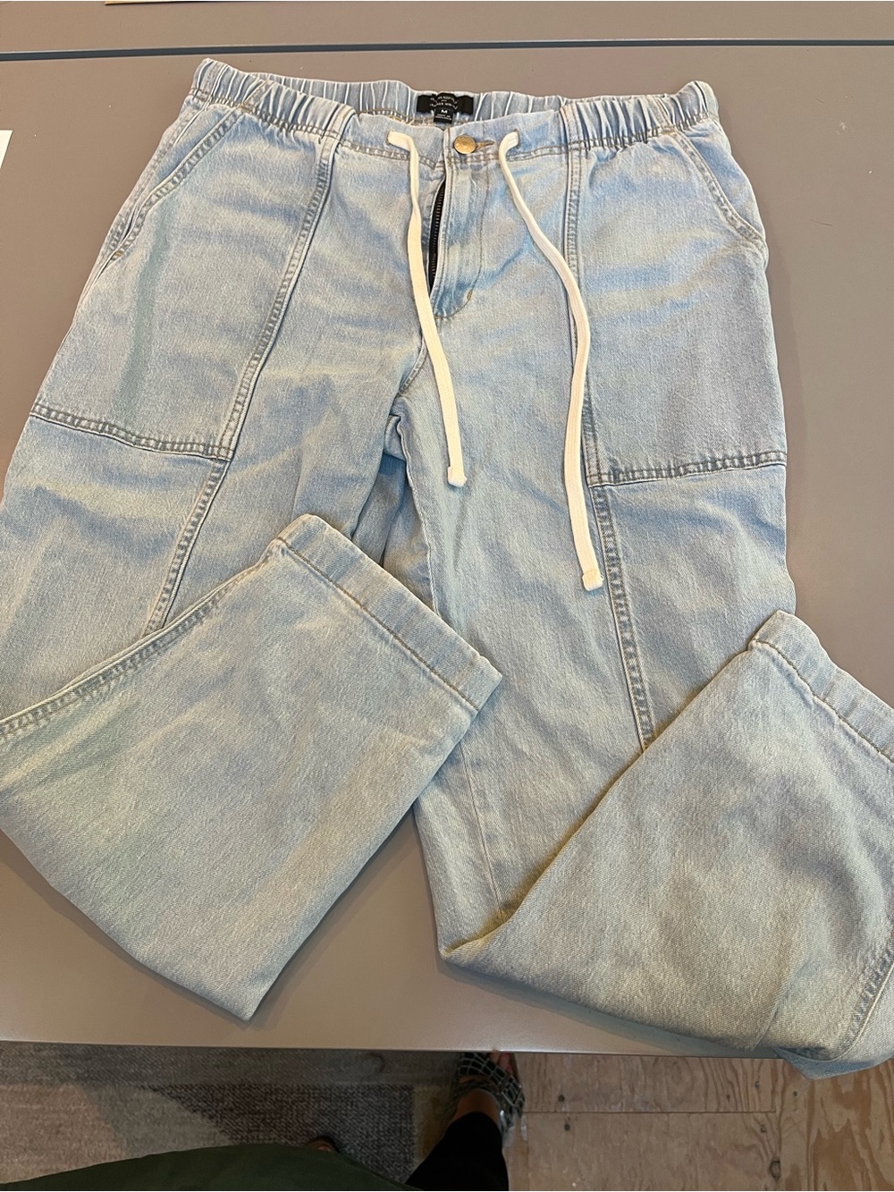 Banana Republic Pale Blue Cropped Ankle Jeans